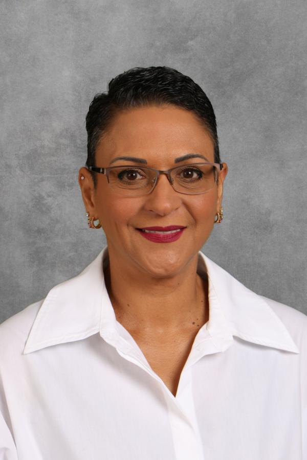 Mayra Jones